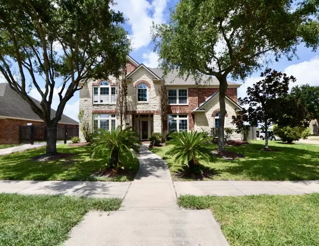 12323 Courtney Greens Road Houston TX 77089