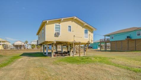 13219 Buccaneer Parkway Freeport TX 77541