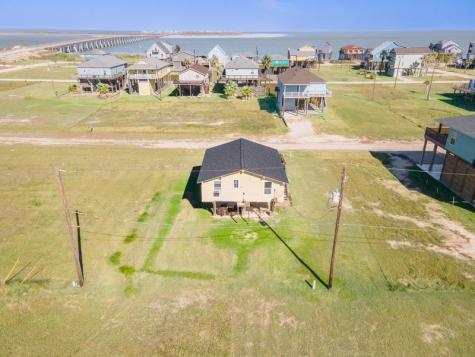 13219 Buccaneer Parkway Freeport TX 77541
