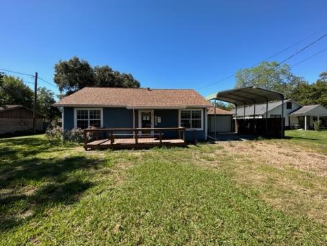 2304 Norvell Avenue Bay City TX 77414