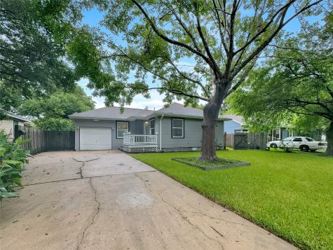 1128 16th Avenue N Texas City TX 77590