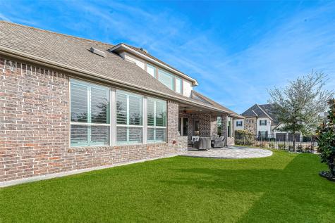 30 Argosy Bend Place Tomball TX 77375