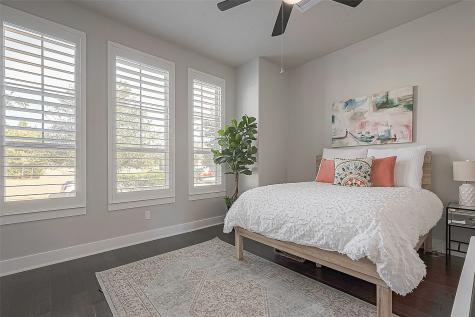 30 Argosy Bend Place Tomball TX 77375
