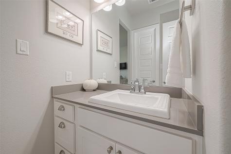 30 Argosy Bend Place Tomball TX 77375