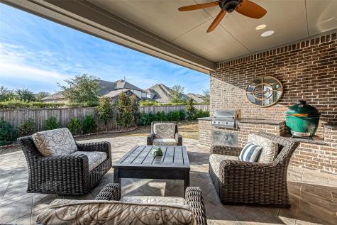 30 Argosy Bend Place Tomball TX 77375
