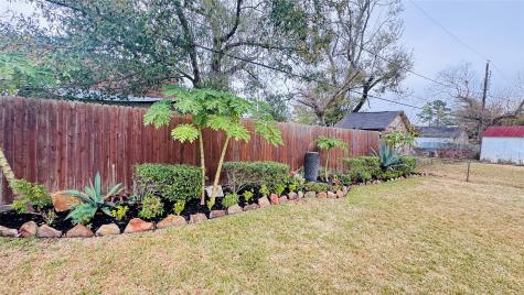 1205 Hector Avenue Pasadena TX 77502