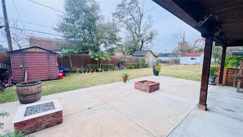 1205 Hector Avenue Pasadena TX 77502
