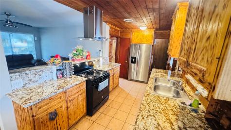 1205 Hector Avenue Pasadena TX 77502