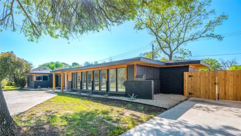 5619 W Bellfort Avenue Houston TX 77035