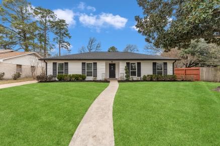 1102 Holly Drive Conroe TX 77301