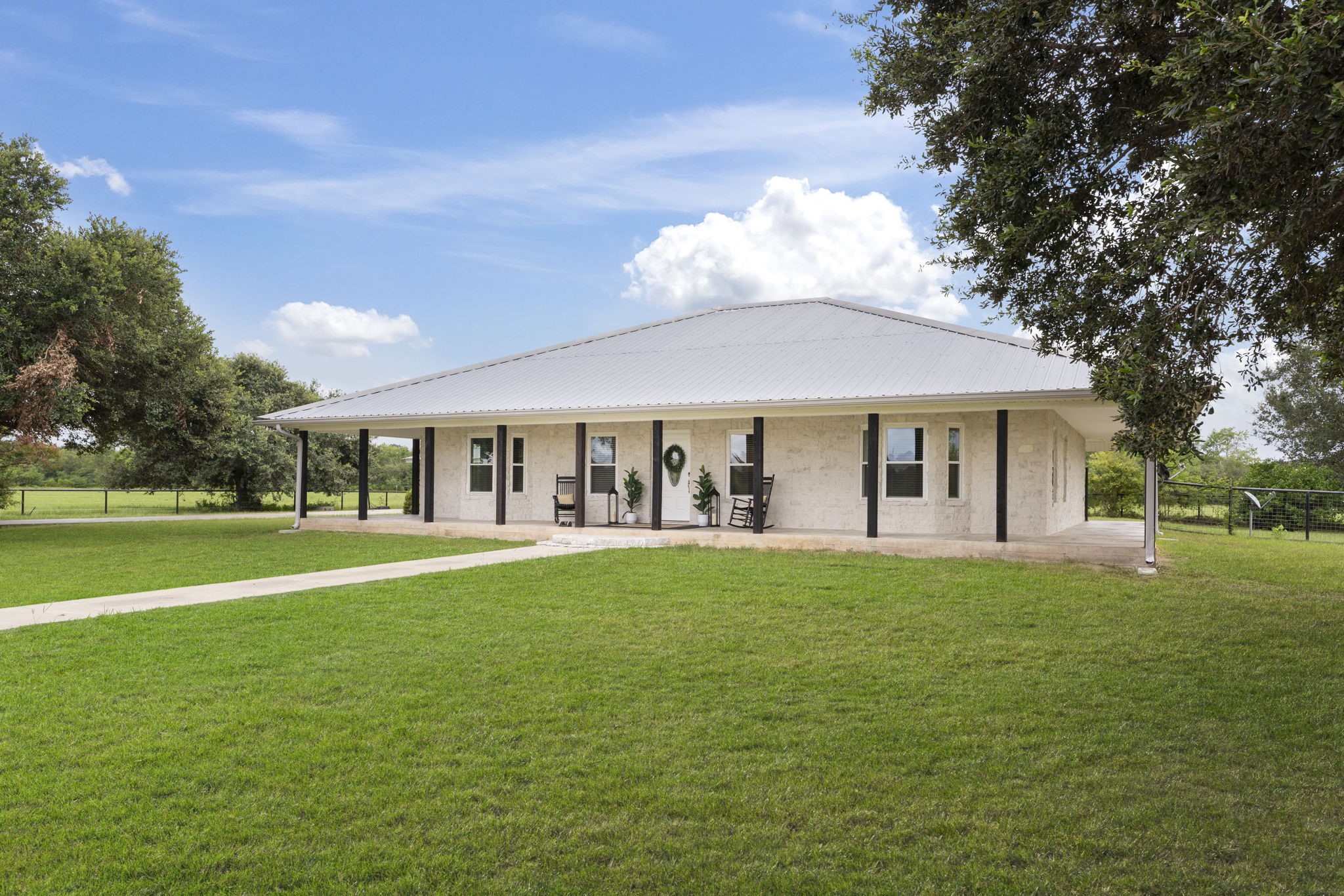 2830 County Road 2235 Cleveland TX 77327