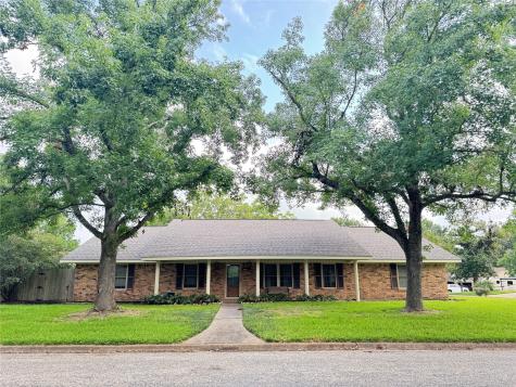126 Machemehl Drive Bellville TX 77418