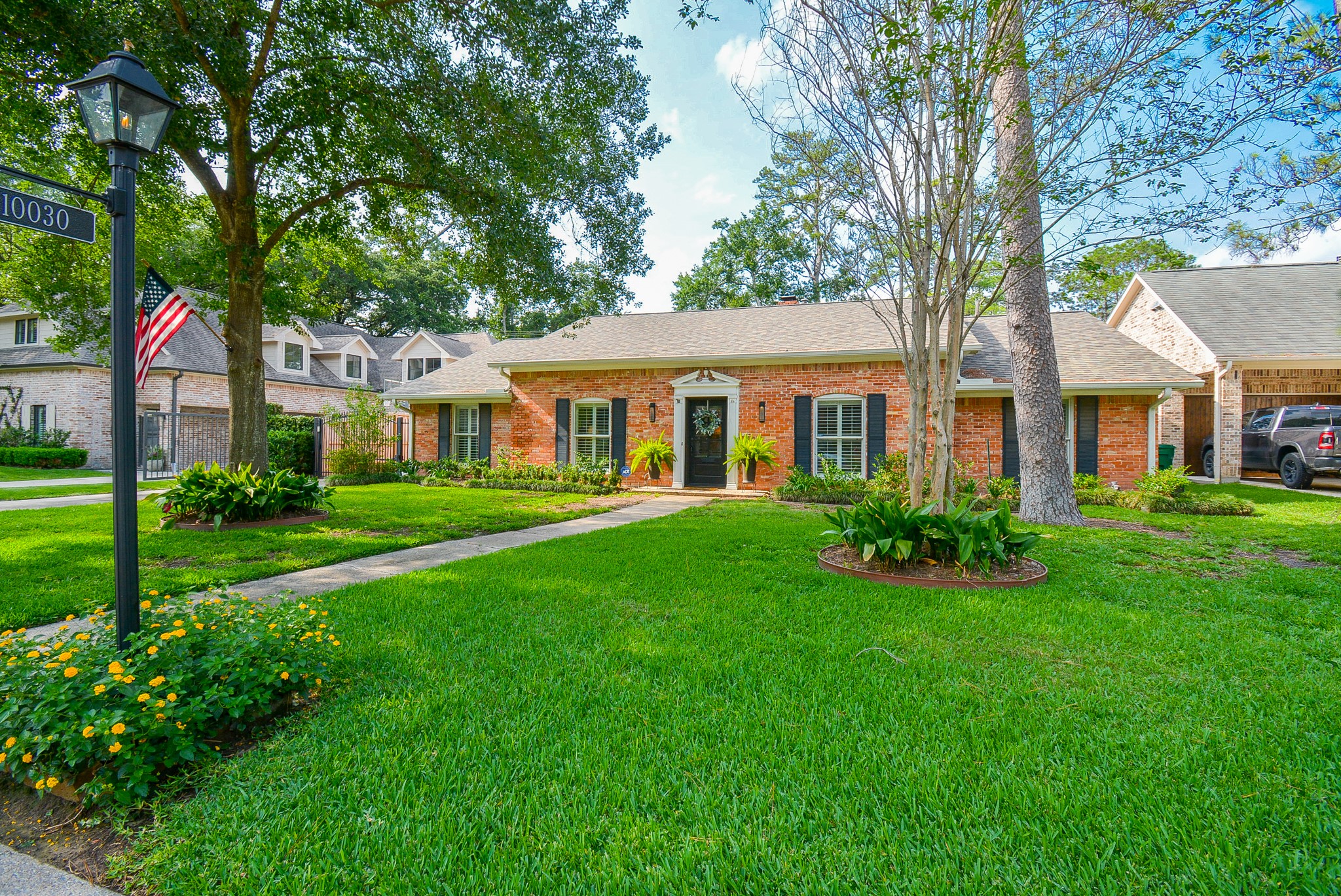10030 Cedar Creek Drive Houston TX 77042