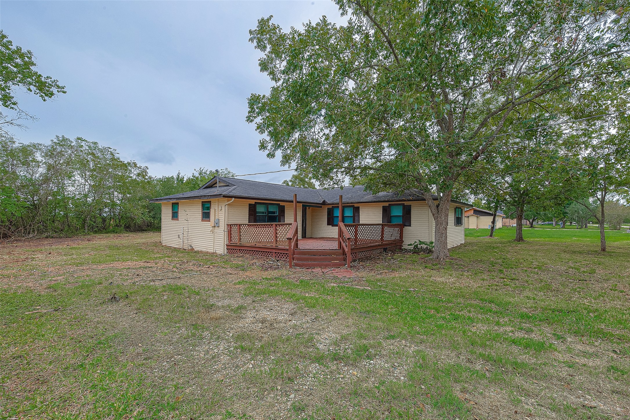 2178 County Road 235 Alvin TX 77511