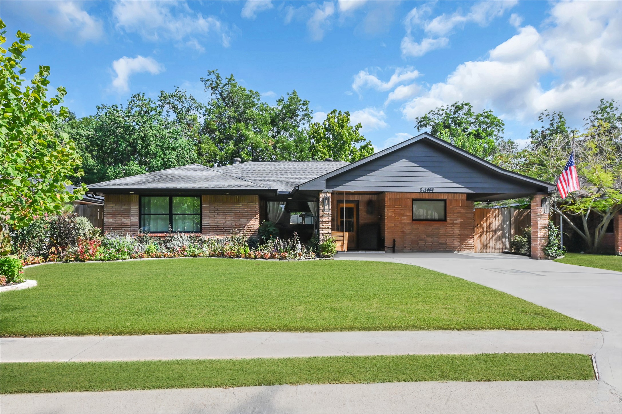 5009 Lido Lane Houston TX 77092
