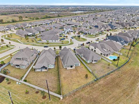 1934 Bayleaf Manor Drive Manvel TX 77578