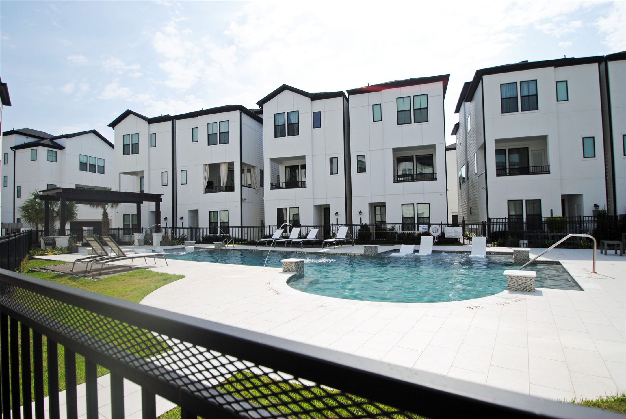2816 Grand Fountains Drive G Houston TX 77054