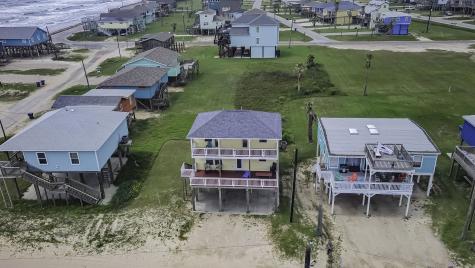 104 Beach Drive Freeport TX 77541