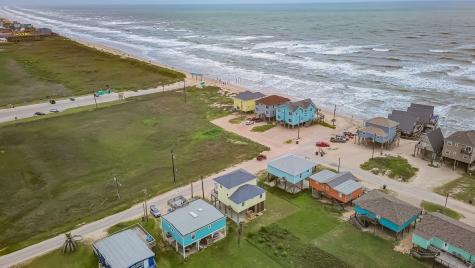 104 Beach Drive Freeport TX 77541