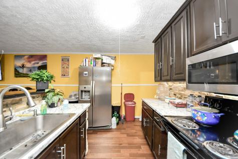 1040 County Road 5007 Cleveland TX 77327