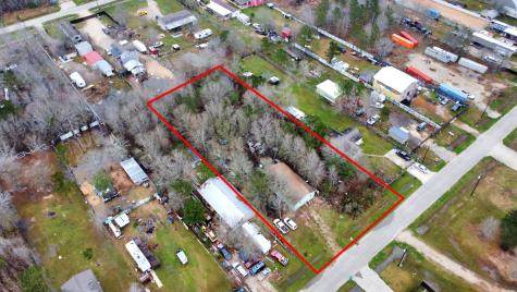 1040 County Road 5007 Cleveland TX 77327