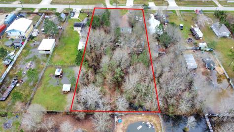 1040 County Road 5007 Cleveland TX 77327