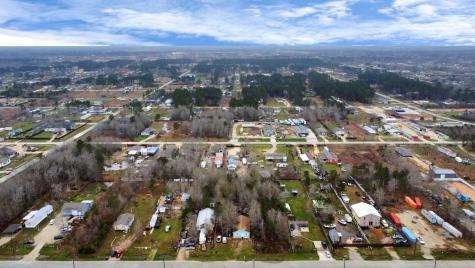 1040 County Road 5007 Cleveland TX 77327