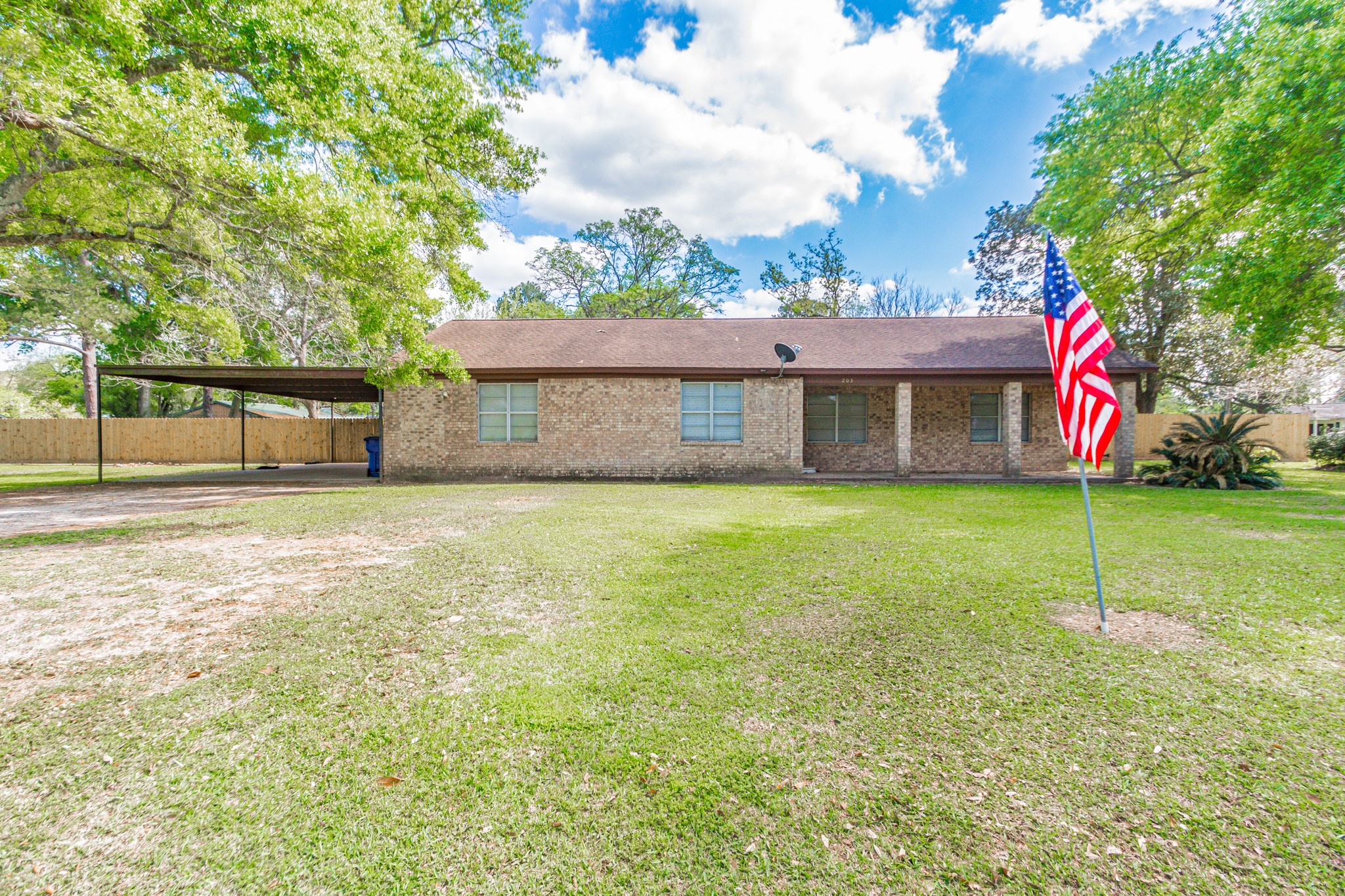 203 Reid Road West Columbia TX 77486