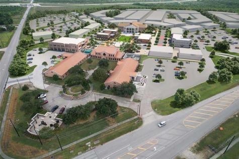 12115 Sweetbriar Loop Mont Belvieu TX 77523