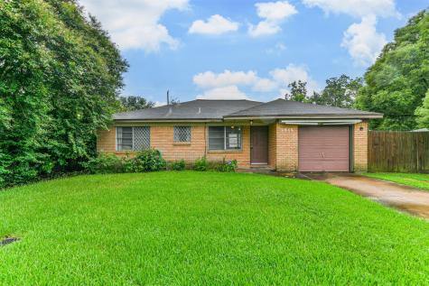 2715 28th Avenue N Texas City TX 77590