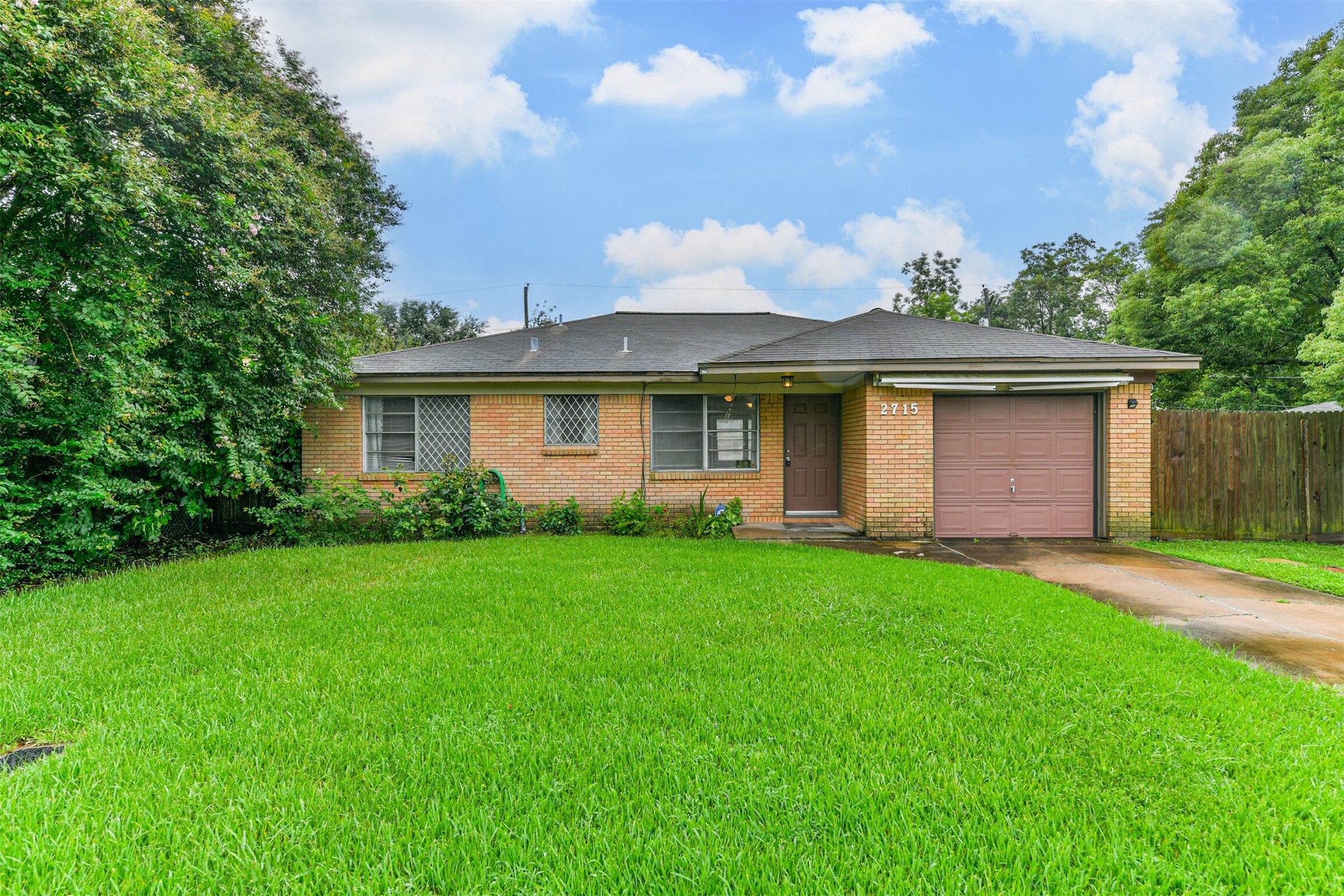 2715 28th Avenue N Texas City TX 77590