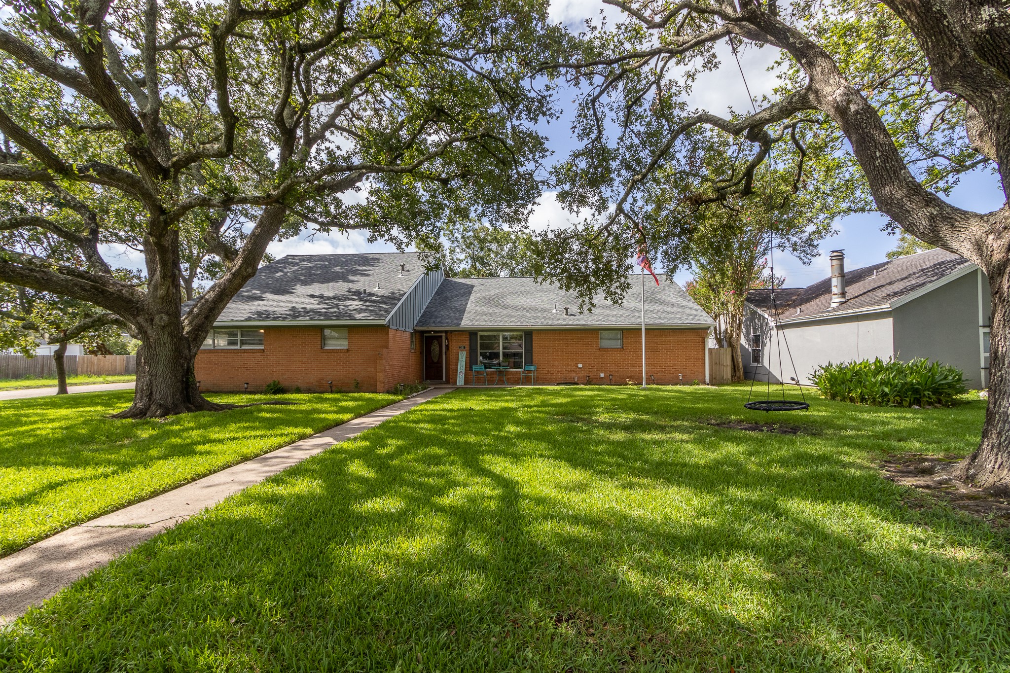 201 13th Avenue N Texas City TX 77590