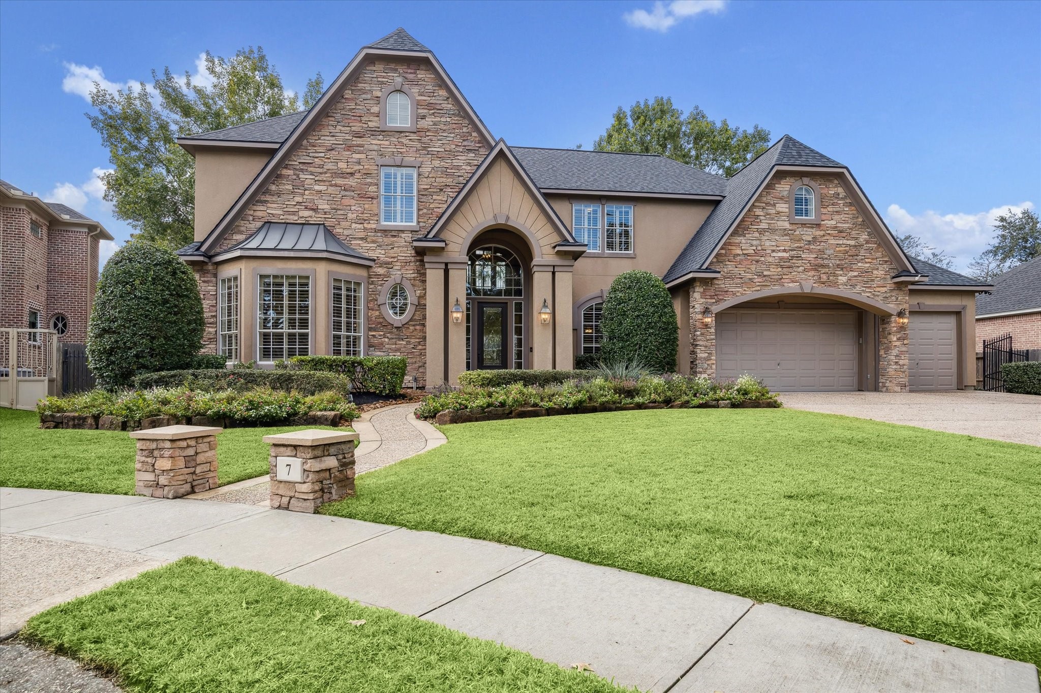 7 Club Oak Court Kingwood TX 77339