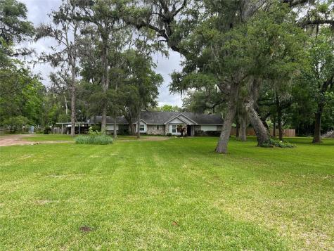 209 Buffalo Trail Lake Jackson TX 77566