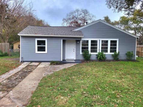 1410 3rd Avenue N Texas City TX 77590