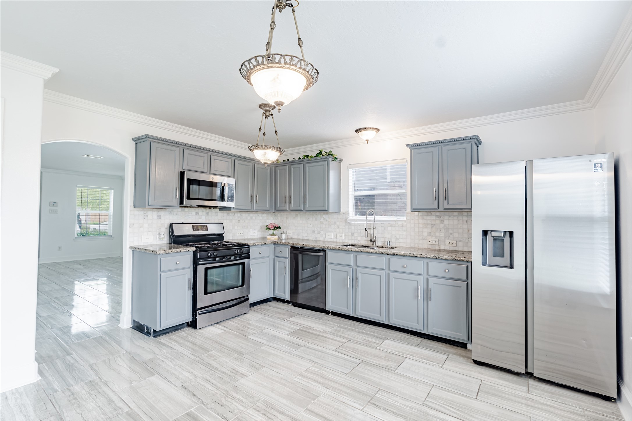 3811 Mistissin Lane Houston TX 77053