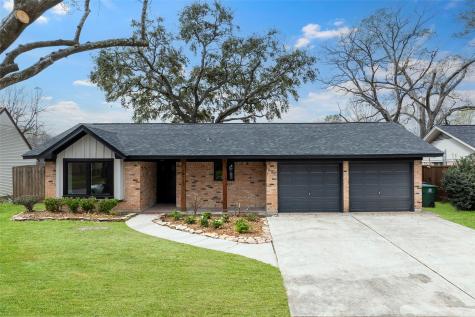 4131 Hill Oak Drive Houston TX 77092