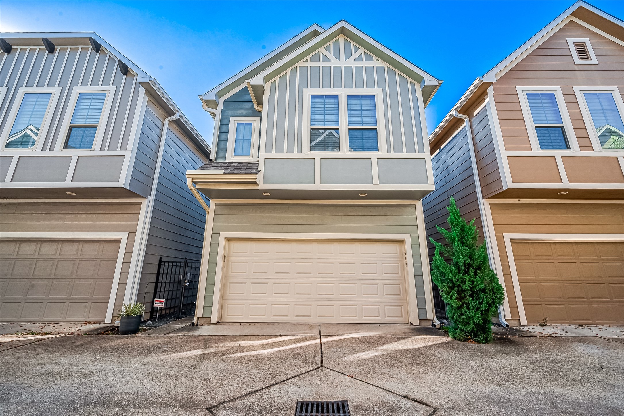 343 W 26th Street Houston TX 77008