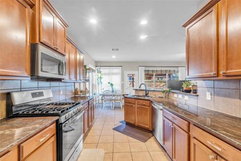 155 Magnolia Grove Lane Conroe TX 77384