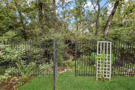 162 W Heritage Mill Circle Tomball TX 77375