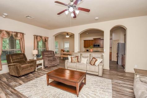 162 W Heritage Mill Circle Tomball TX 77375