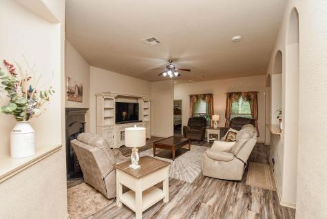 162 W Heritage Mill Circle Tomball TX 77375