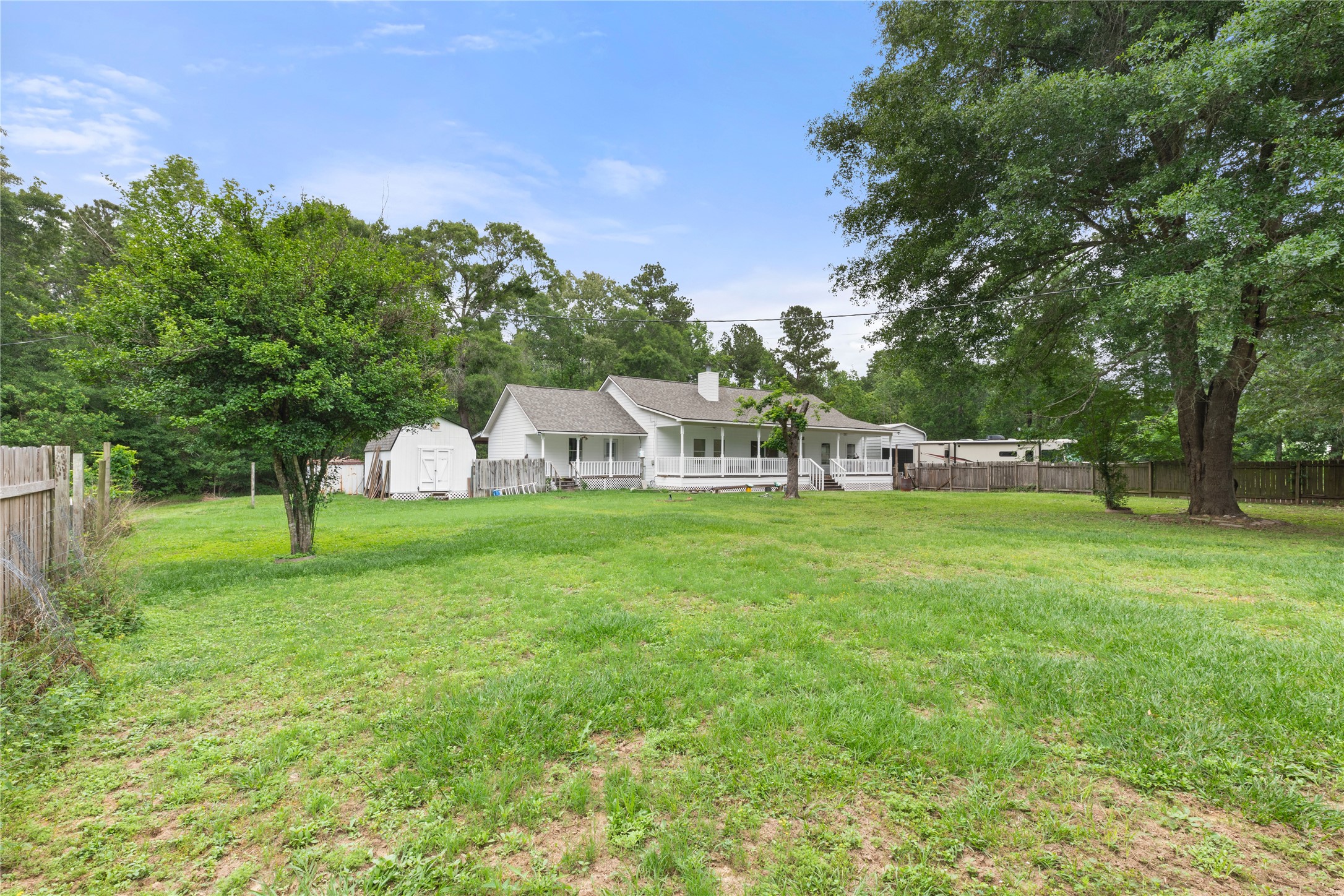 940 County Road 379 Cleveland TX 77328