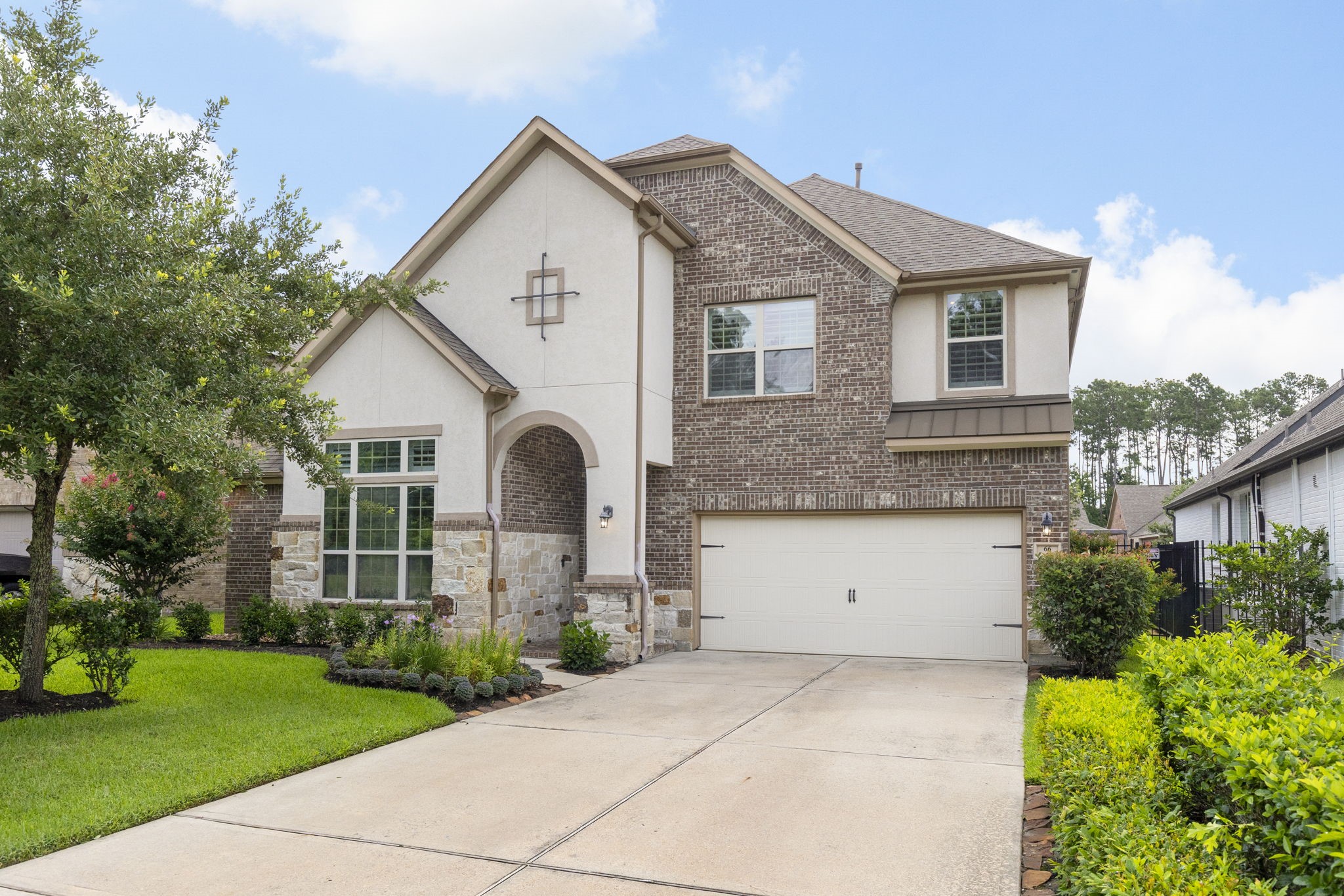 66 Hamlin Lake Drive Tomball TX 77375