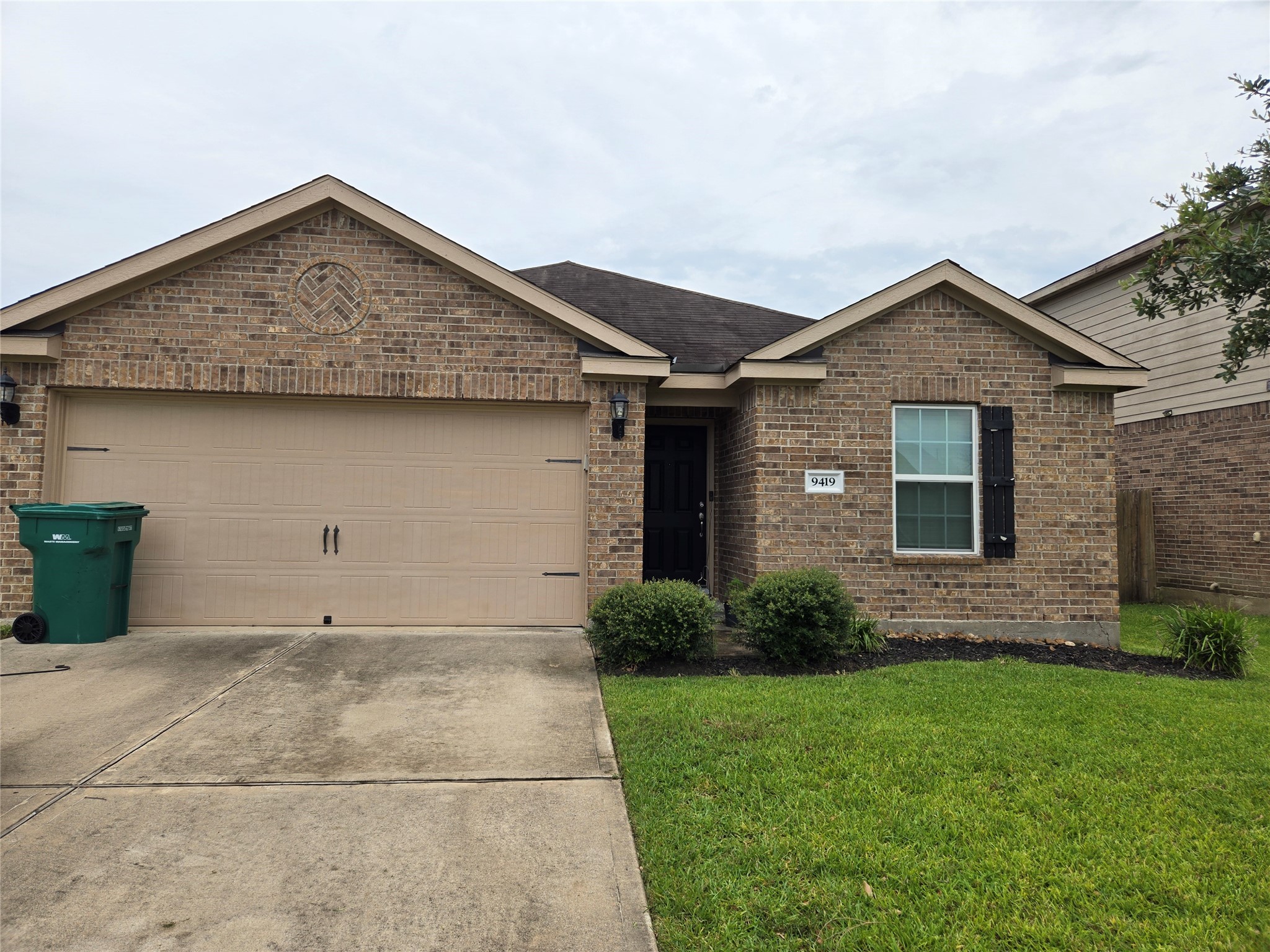 9419 Gold Mountain Drive Rosharon TX 77583