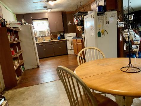 215 Mcneir Street Anahuac TX 77514