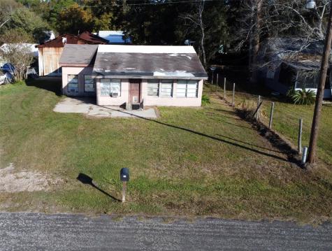 215 Mcneir Street Anahuac TX 77514