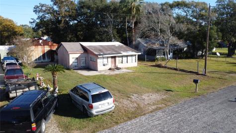 215 Mcneir Street Anahuac TX 77514