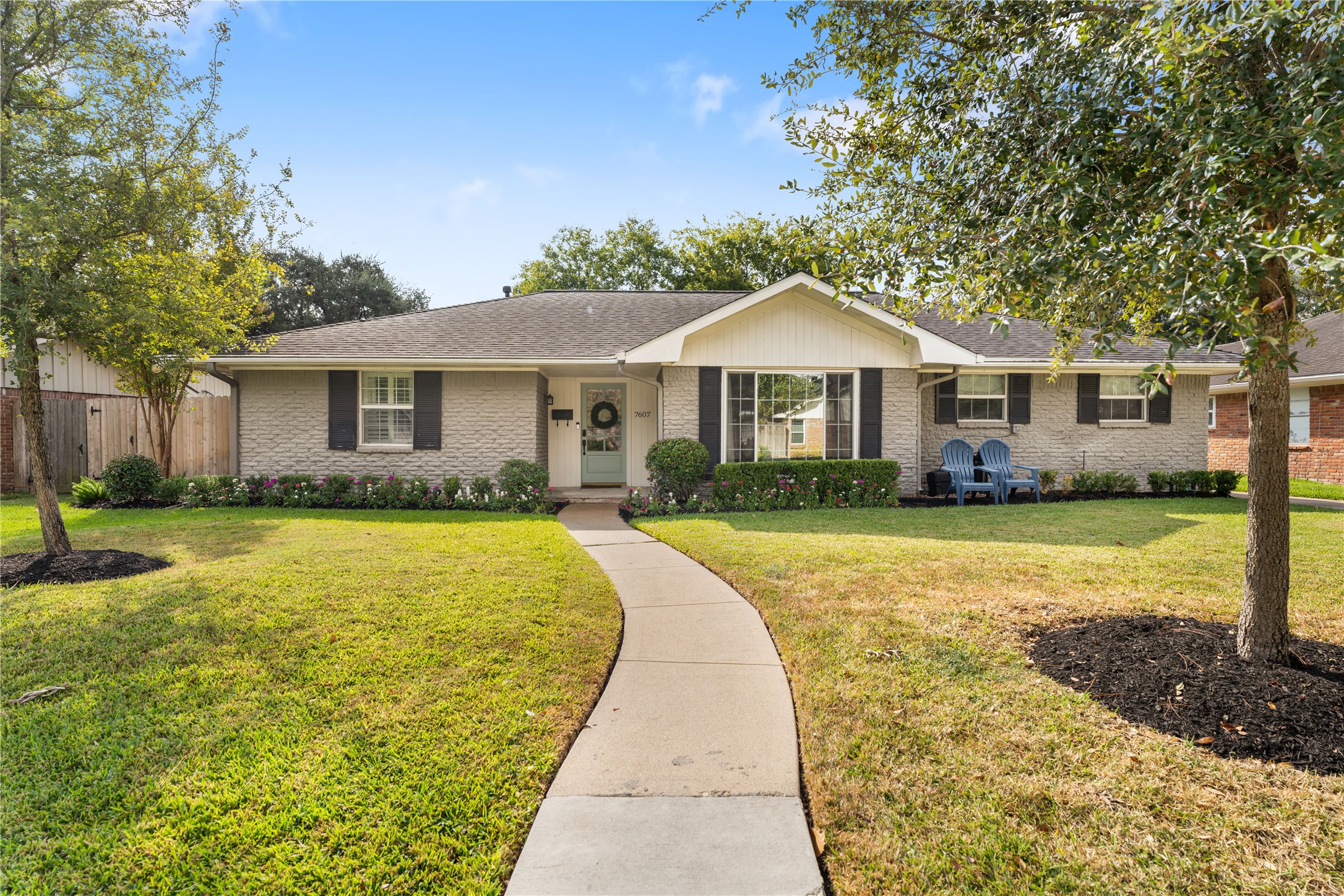 7607 Meadowglen Lane Houston TX 77063
