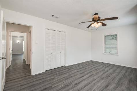 704 Pin Money Street Clute TX 77531